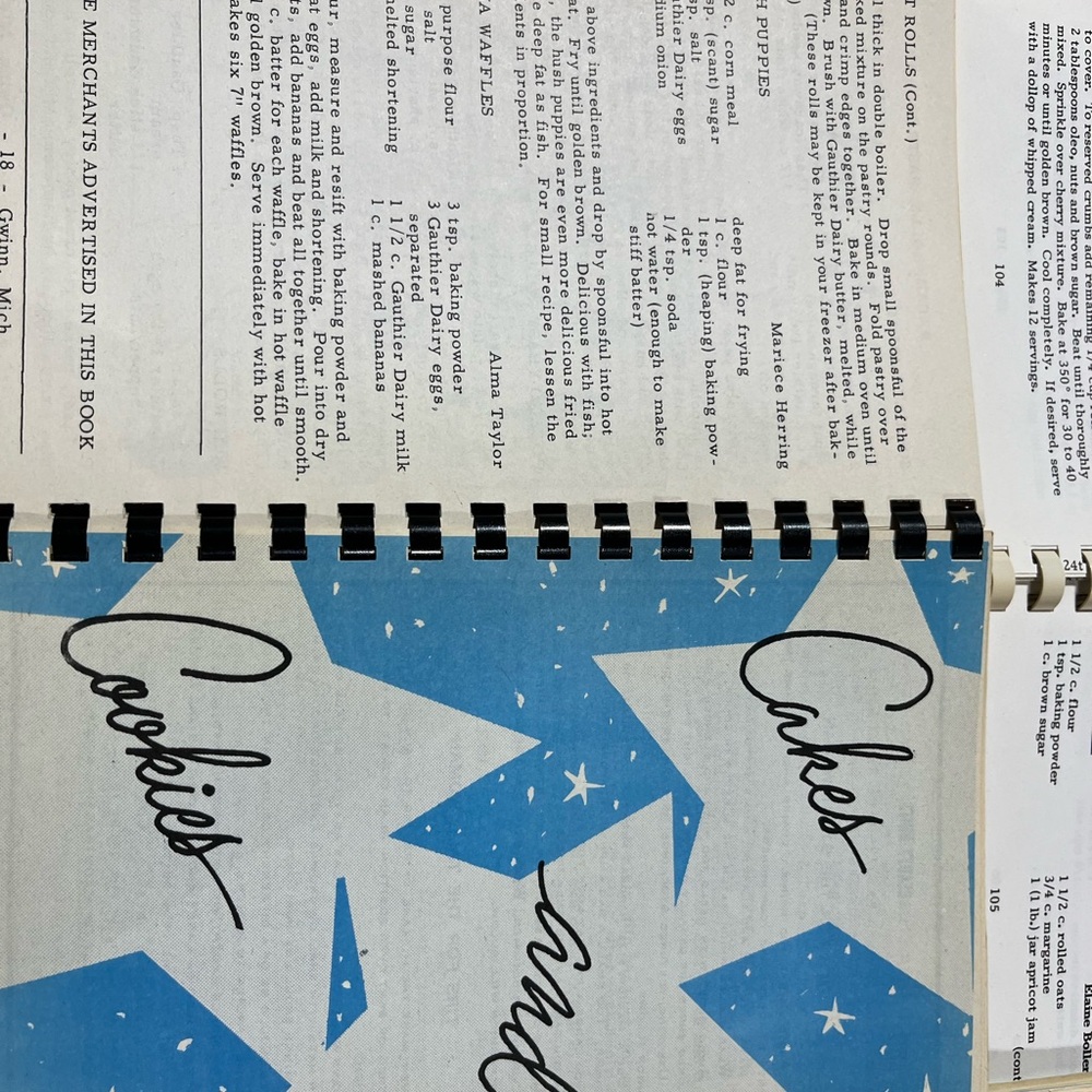 Recipe Book Collection - Blue, Red, Cream - Picture 2 of 5